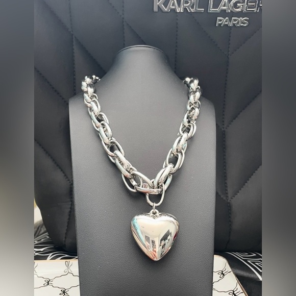 🌟SILVER Chunky Heart Pendant Choker Necklace🌟NEW Costume Jewelry - Picture 3 of 6